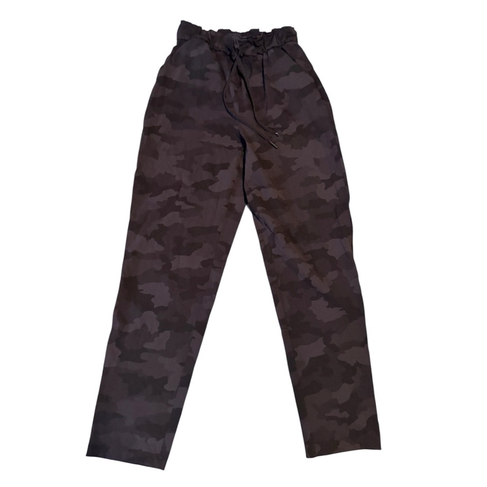 Lululemon Athletica Keep Moving Pant 7/8 High Rise Camouflage Athletic Pants - Picture 6 of 13